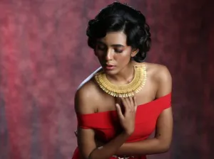Iconic Neckpiece Iconic Neckpiece